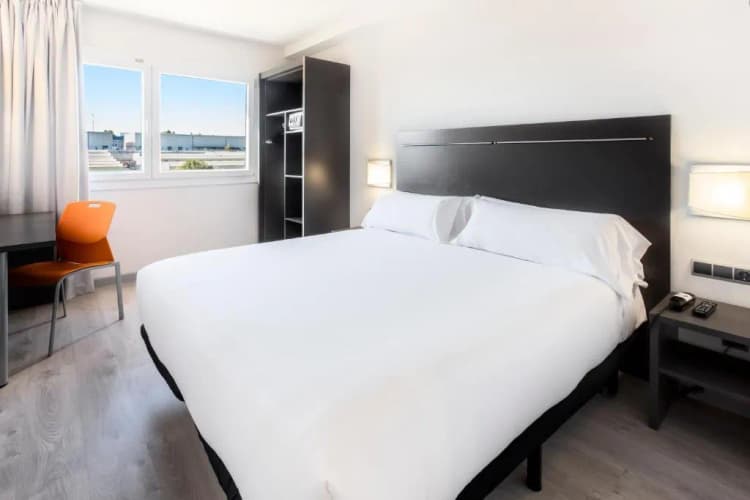 DOUBLE STANDARD Room, B&B HOTEL Barcelona Rubí, Barcelona
