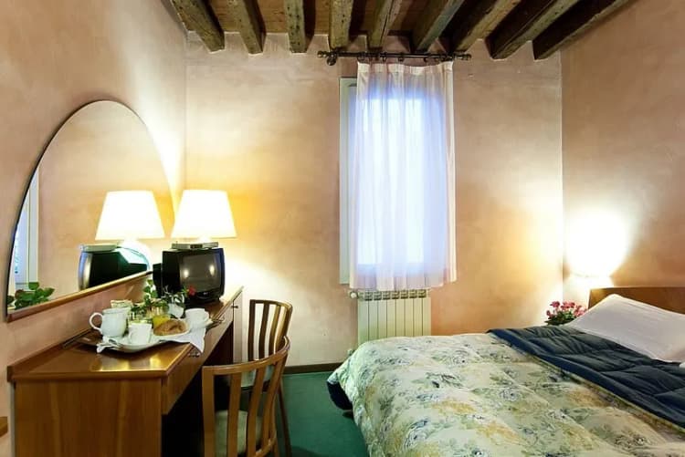 General view, Albergo Doge, Venice