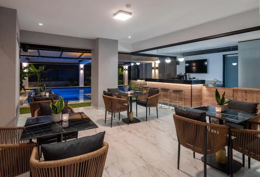 Bar, Captain Napoleon Paterakis CNP Luxurious Suites, Crete