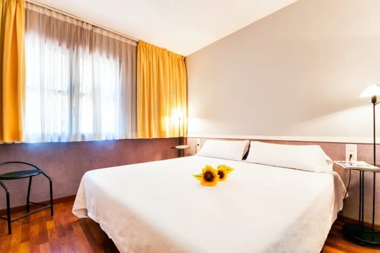 General view, Apartamentos Descartes, Barcelona
