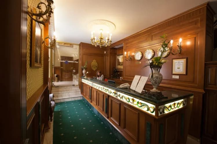 Lobby, Grand hotel London, Varna