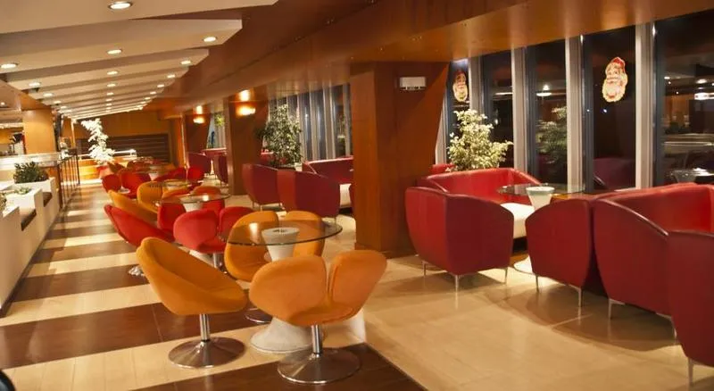 Bar, Vlora International, Kavaje
