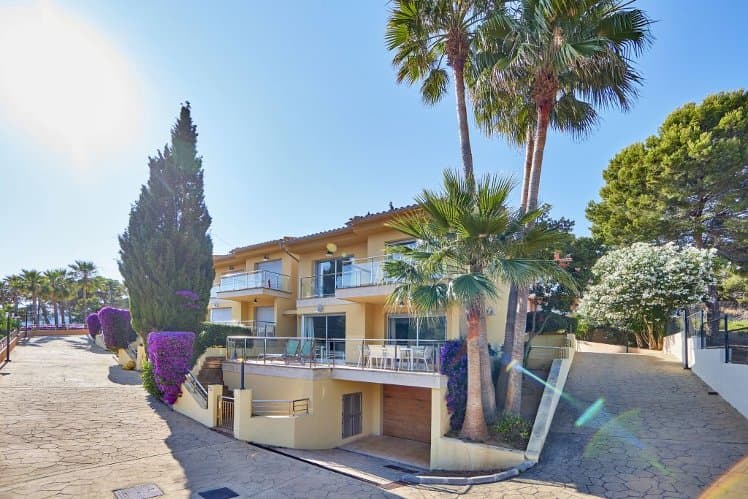 Universal Aquamarin Beach Houses, Majorca
