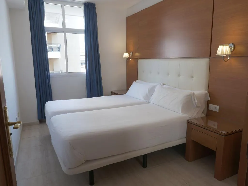 APARTMENT CAPACITY 1 ONE BEDROOM Room, Alta, Tenerife