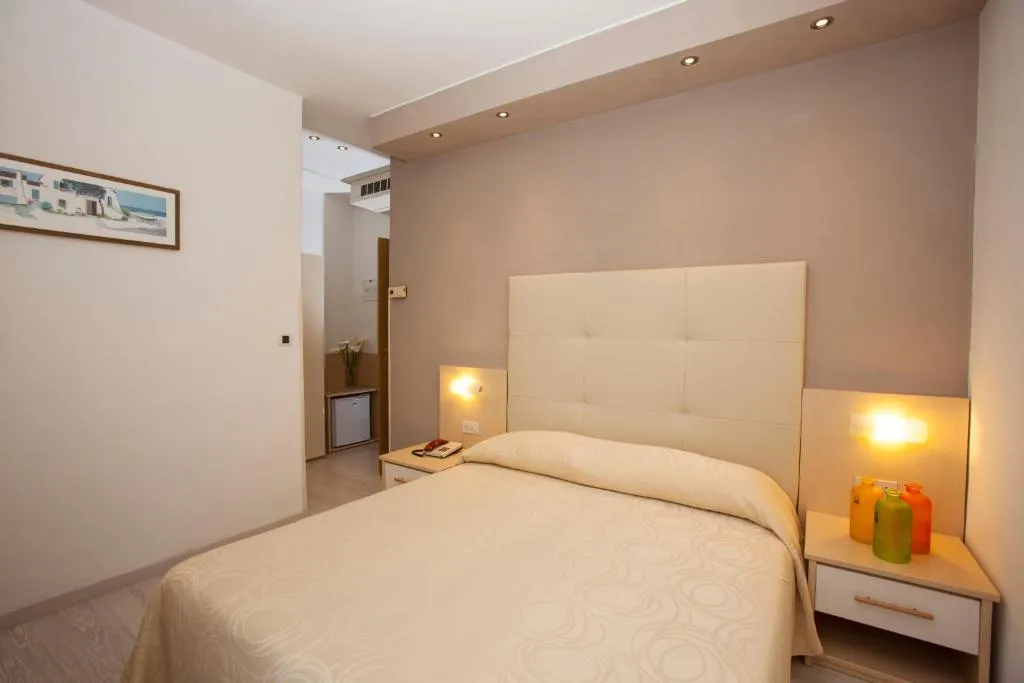 DOUBLE STANDARD Room, Torino, Venice