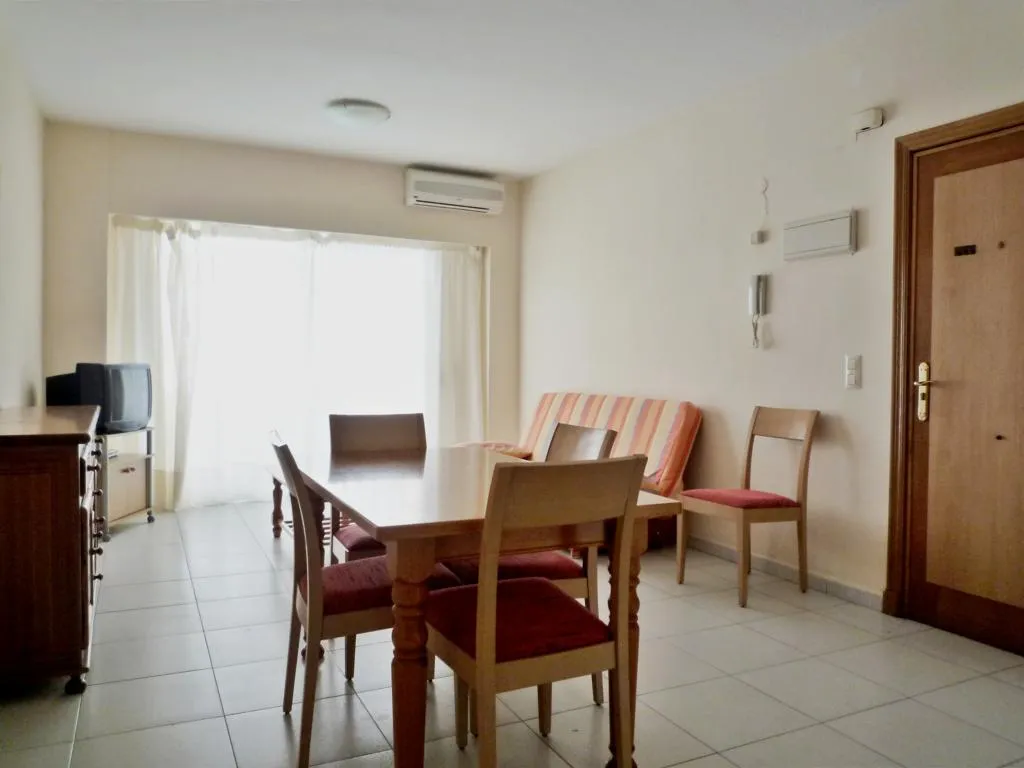 APARTMENT CAPACITY 7 THREE BEDROOMS Room, Alondras, Valencia