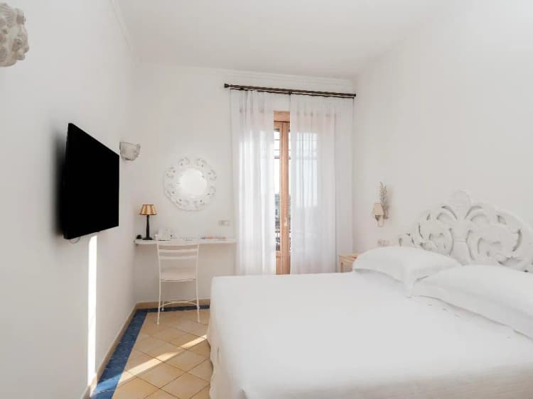 DOUBLE CLASSIC WITH TERRACE Room, Casa Mariantonia, Naples