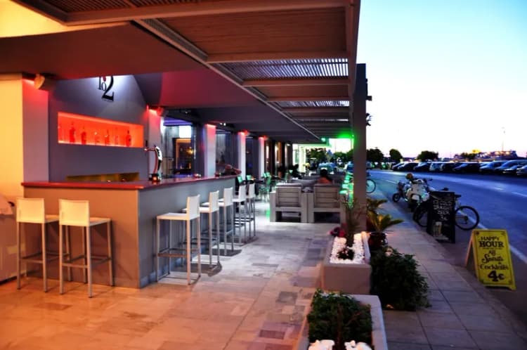 Bar, Zephyros, Kos