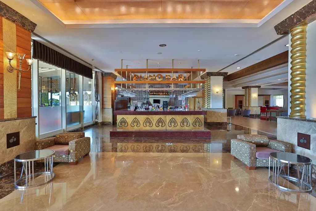 Bar, Crystal Prestige Pearl Collection, Antalya