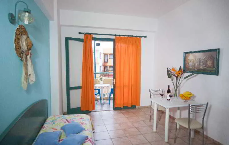 APARTMENT CAPACITY 3 Room, Theoni Apartments, Crete