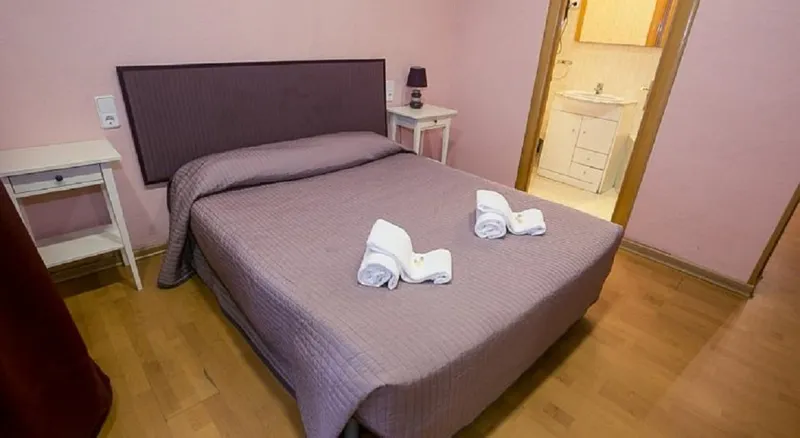 DOUBLE STANDARD Room, Hostal Balmes Centro, Barcelona