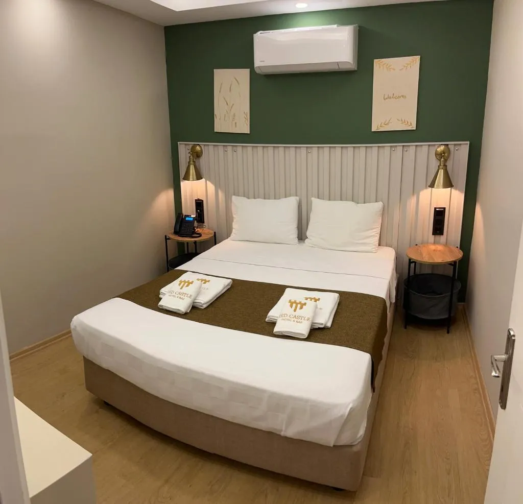 FAMILY ROOM Presidential WITH VIEWS Room, Red Castle Hotel and Pub, Antalya