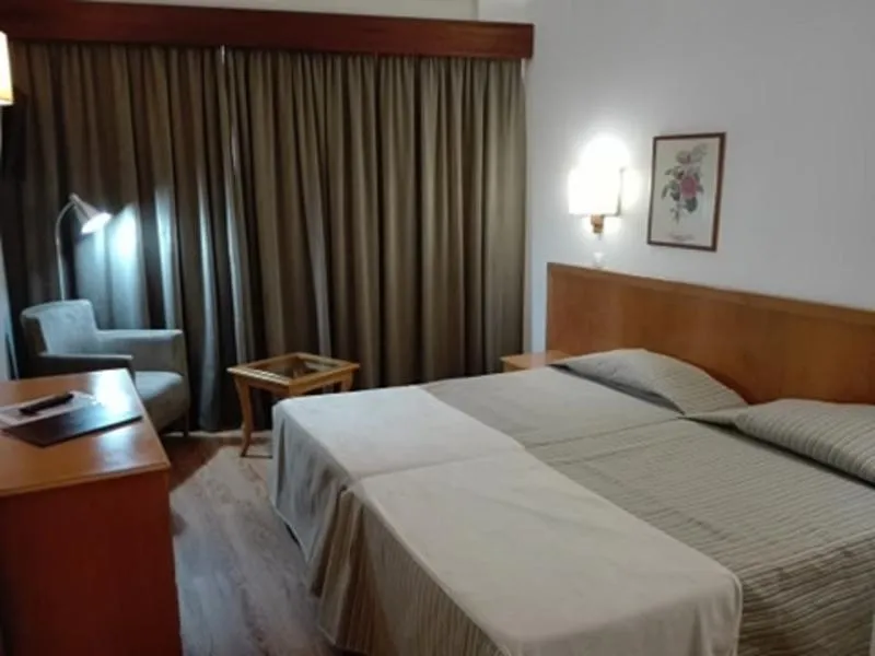 Double or Twin STANDARD Room, Hotel Do Centro, Madeira