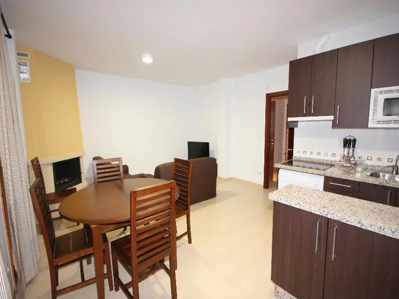APARTMENT CAPACITY 4 TWO BEDROOMS Room, Campillo Apartamentos Rurales, Andalucia