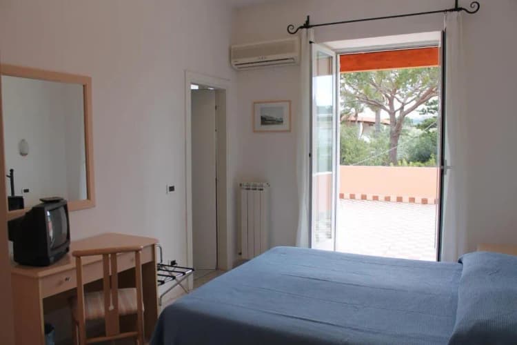 DOUBLE SEA VIEW WITH BALCONY Room, Eden Park, Naples