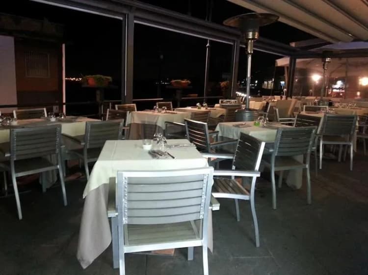 Bar, La Dimora dei Borboni, Naples