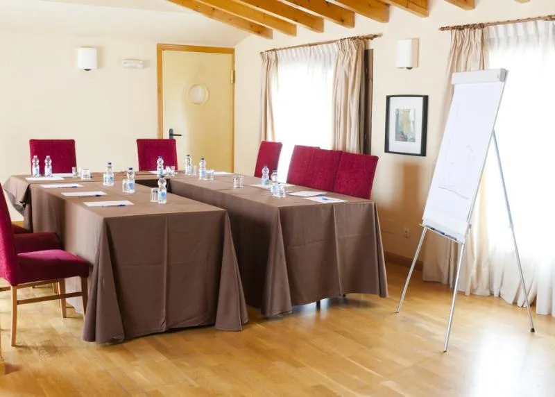 Conferences, La Sierra by Selecta, Madrid