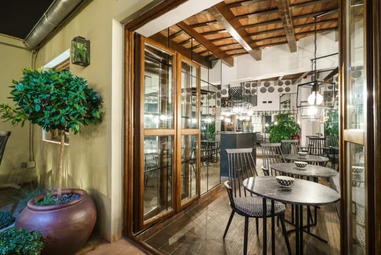 Bar, The Valentia Cabillers Hotel, Valencia