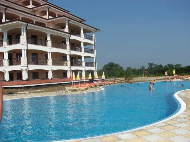 Pool, Casablanca, Bourgas