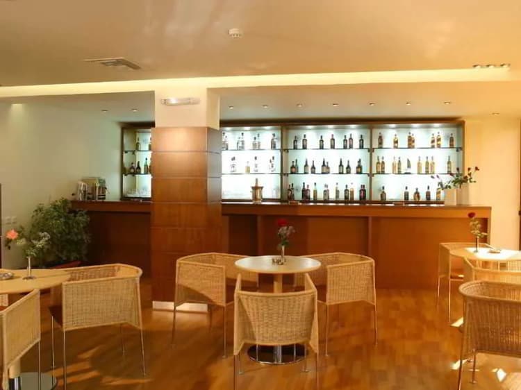 Bar, Blue Sea Hotel Alimos, Athens