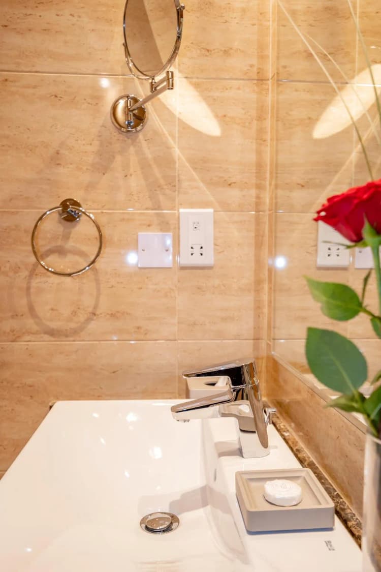 DOUBLE ONE BED Room, Peony Hotel Dubai, Dubai