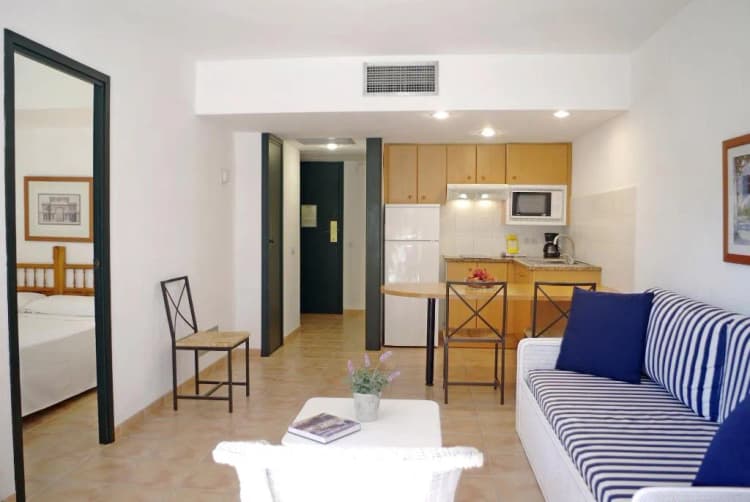 APARTMENT CAPACITY 2 ONE BEDROOM Room, Apartaments Golf By La Costa Resort, Costa Brava