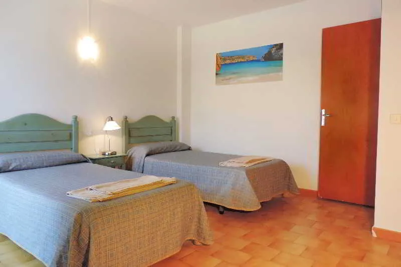 APARTMENT CAPACITY 2 ONE BEDROOM Room, Apartamentos Vistalmar, Majorca