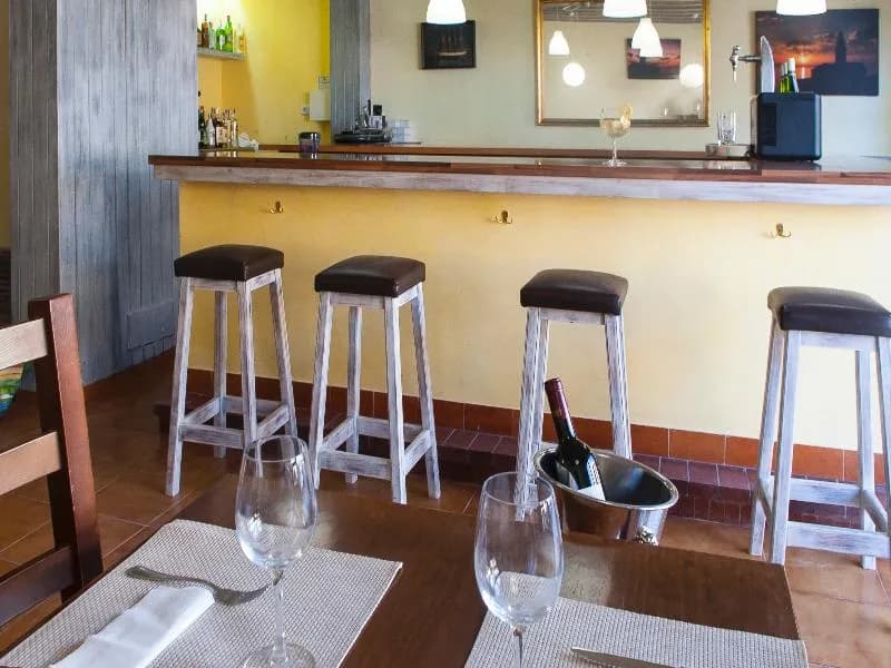 Bar, Louty Golea, Majorca