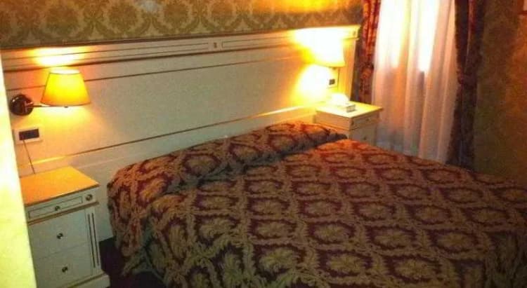 DOUBLE STANDARD Room, Casa Arte, Venice