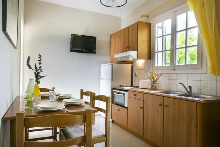 APARTMENT SEA VIEW TWO BEDROOMS Room, Irena Studios And Apartments, Kefallinia
