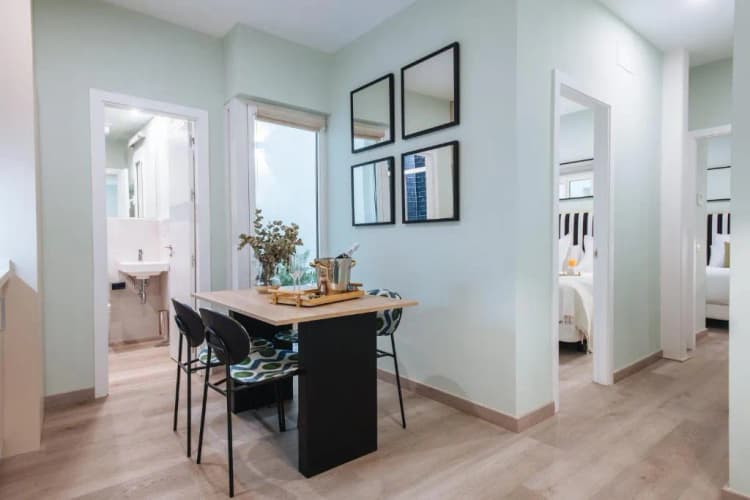 APARTMENT CAPACITY 5 TWO BEDROOMS Room, Sercotel Sevilla Guadalquivir Suites, Seville