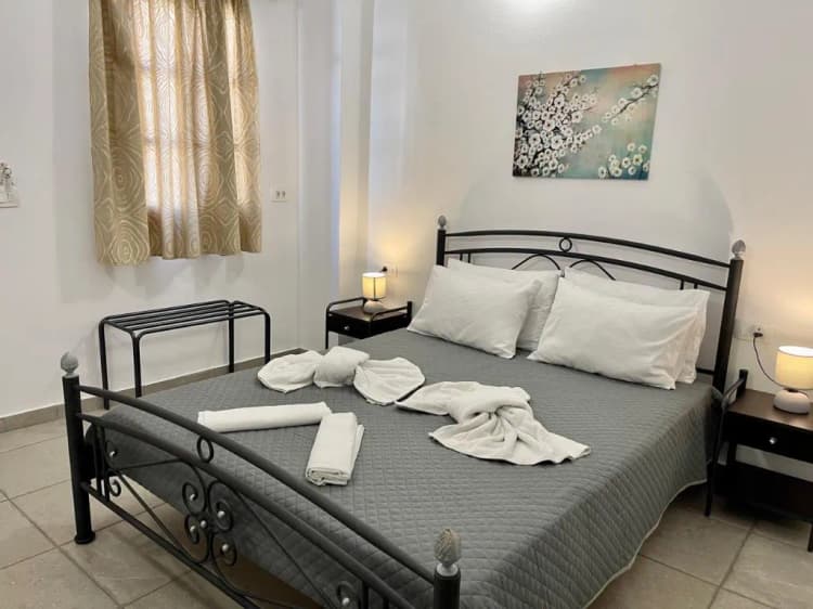 DOUBLE CLASSIC Room, Tarelis Apartmens Studios, Santorini