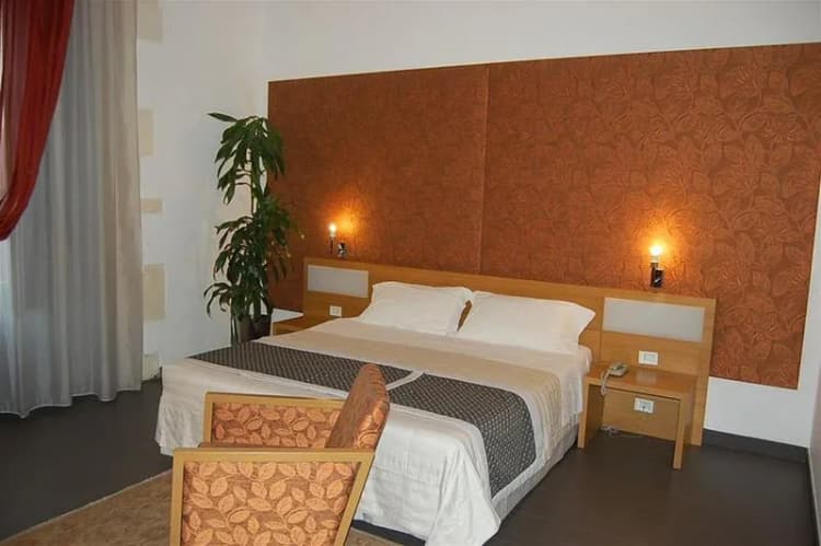 General view, Grande Albergo Alfeo, Catania