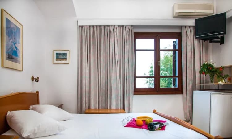 Double or Twin ECONOMY Room, Irini's Rooms Fteoura, Santorini