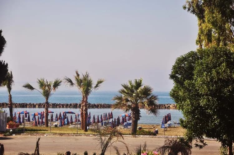 Beach, Lysithea Beach Hotel Apts, Cyprus