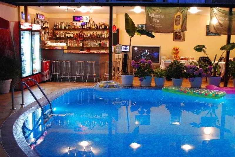 Bar, Italia, Bourgas