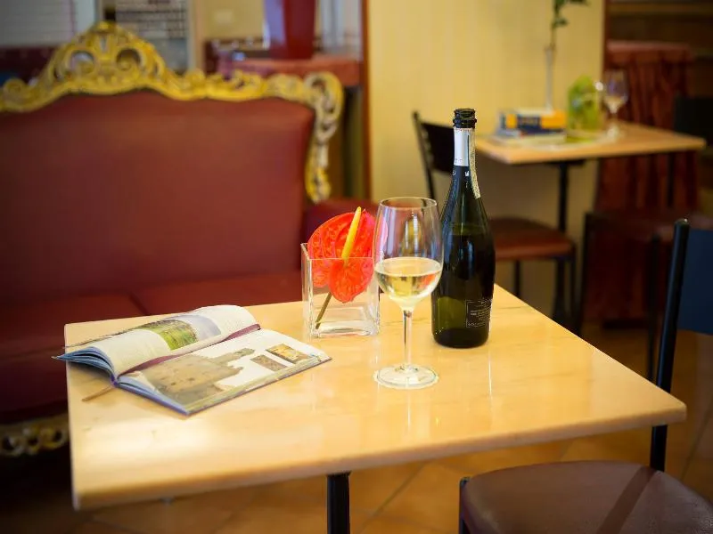 Bar, Albergo Montreal, Florence