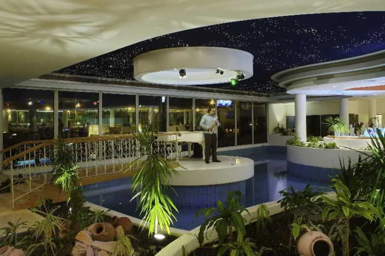 Bar, Mercure Cairo Le Sphinx, Cairo