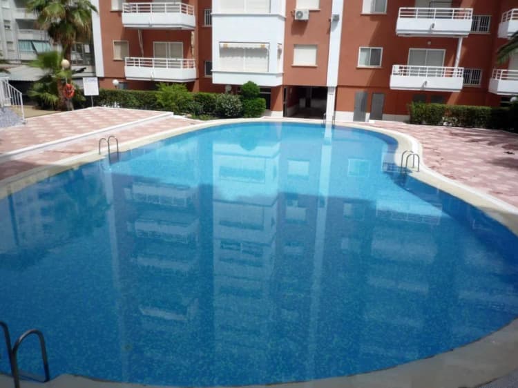 APARTMENT CAPACITY 7 THREE BEDROOMS Room, Alondras, Valencia