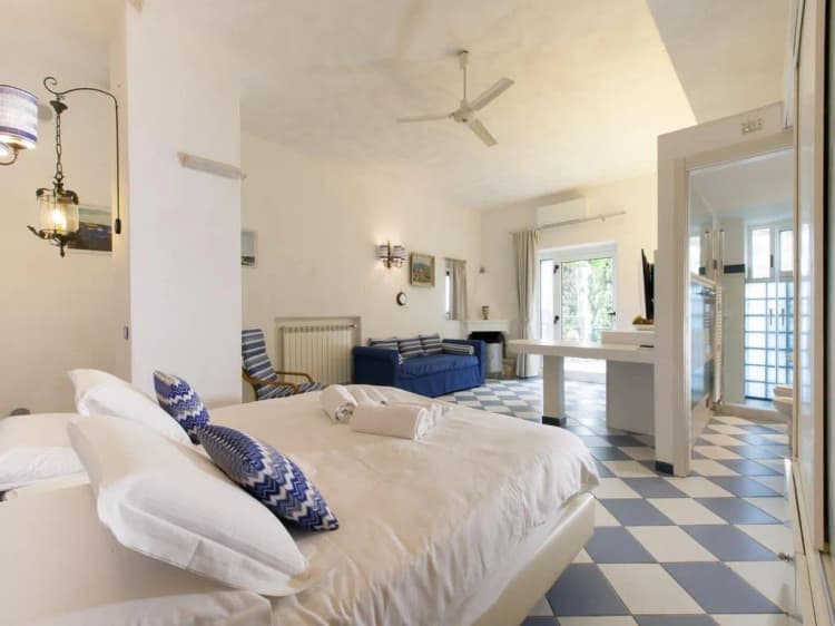 DOUBLE CLASSIC Room, I Giardini dei sensi, Naples