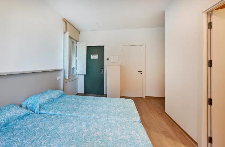 FAMILY ROOM CAPACITY 2 Room, Alberg Abat Oliba, Barcelona