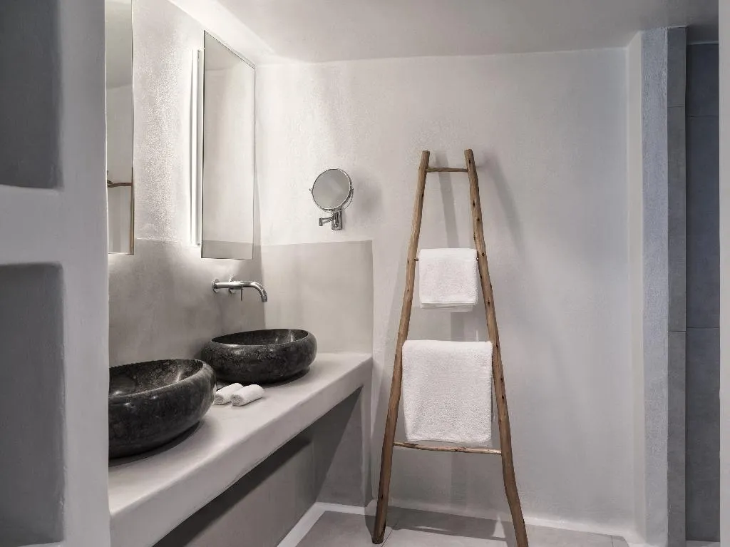 DOUBLE STANDARD Room, Cosmopolitan Suites, Santorini