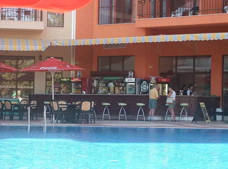 Bar, Golden Yavor, Varna