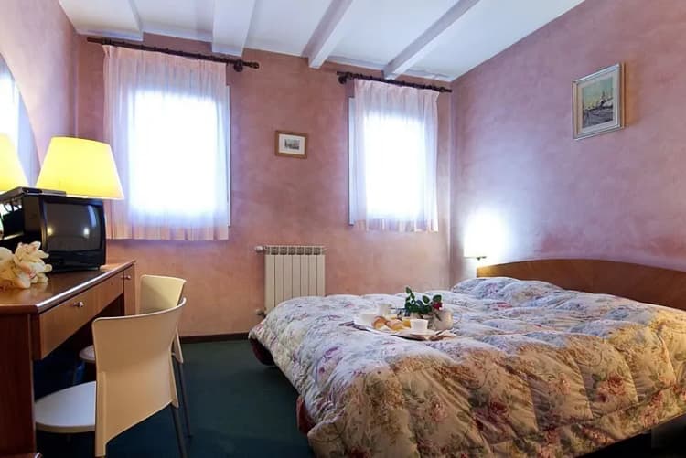General view, Albergo Doge, Venice