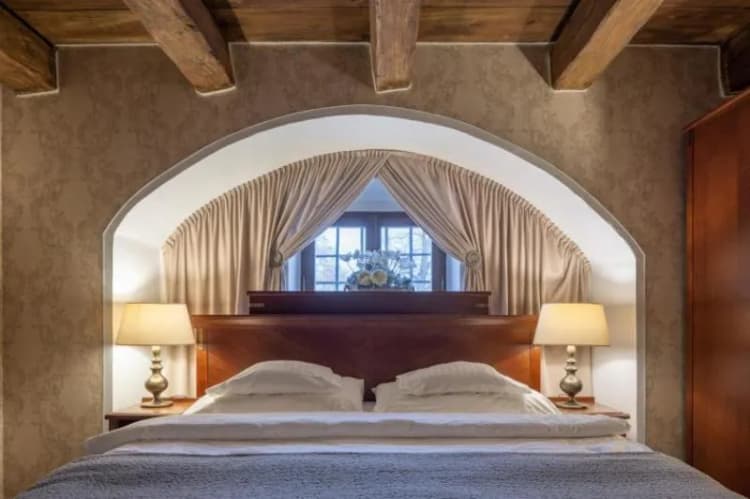DOUBLE DELUXE Room, Pytloun Chateau Hotel Ctenice, Prague