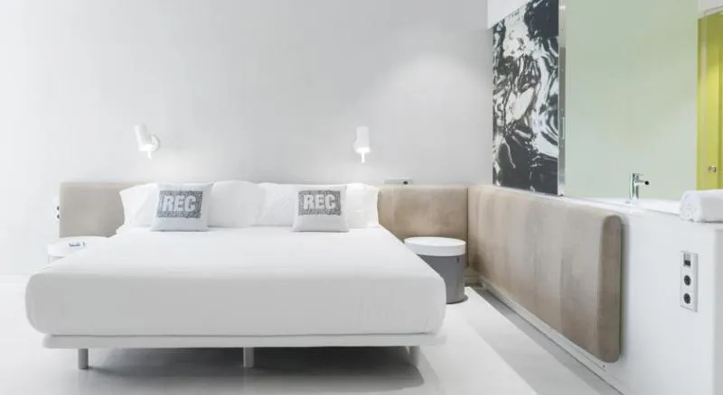 DOUBLE DELUXE Room, Rec Barcelona-Only Adults, Barcelona