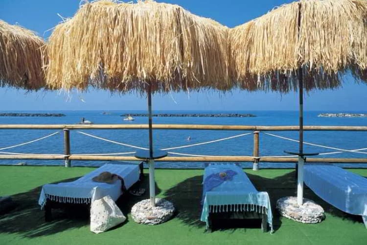 Beach, La Scogliera, Naples