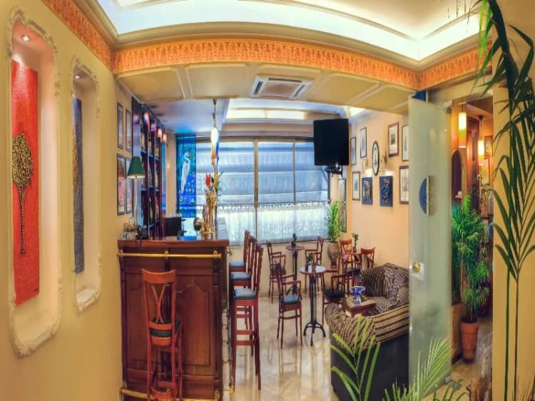 Bar, Nicola, Athens