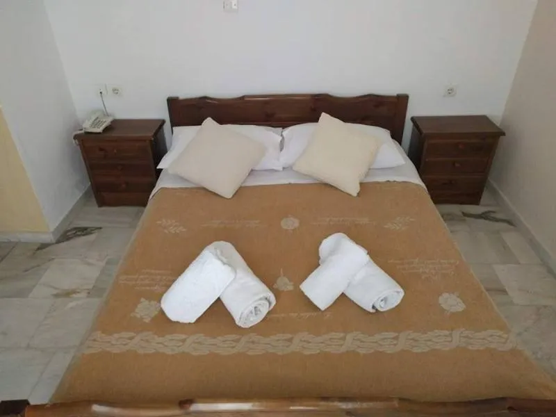Double or Twin STANDARD Room, Gardenia, Santorini
