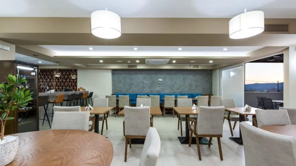Bar, Sun And Sea Plus Resort Hotel, Crete
